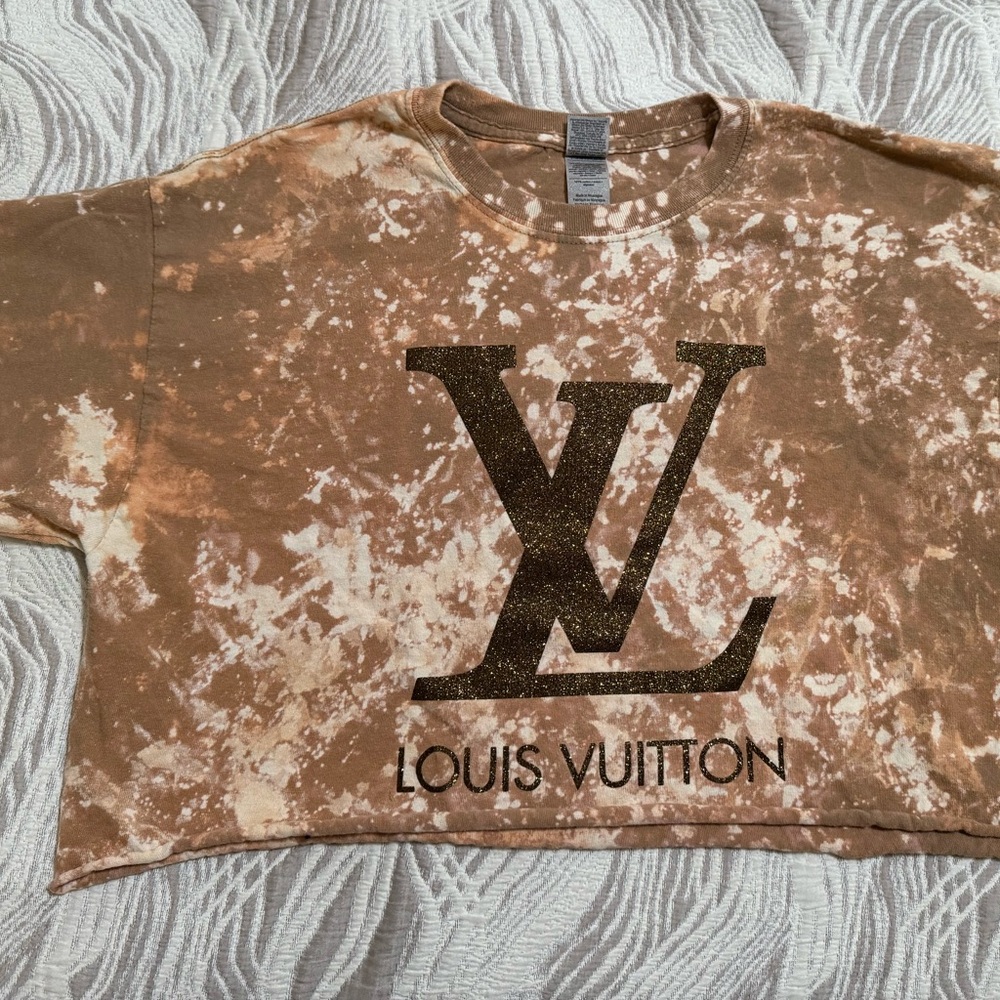 Brand name inspired Tan bleached/Tie-Dye Logo Crop Top, Gildan